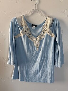 VENUS Light Blue Long Sleeve Open Shoulder Top with Cream Crochet V Coastal